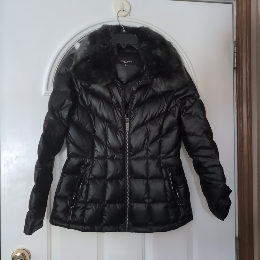 Kenneth Cole Women's Faux-Fur-Collar Down Puffer Coat Thistle Size M       YX1